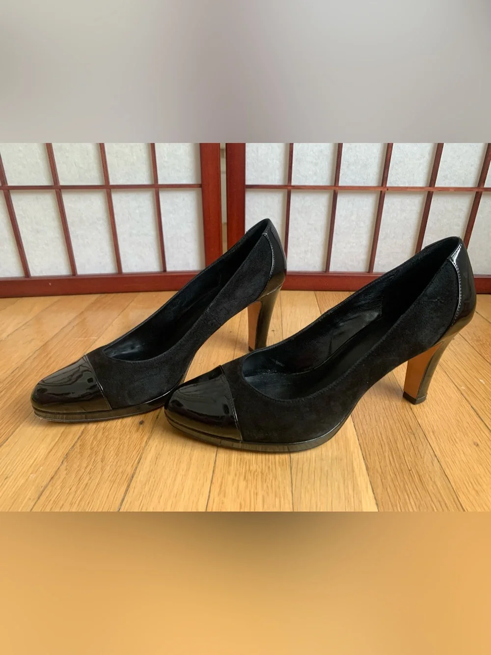 EUC COLE HAAN CARMA OT AIR BLACK LEATHER/SUEDE SPECTATOR PUMPS IN SIZE 8B